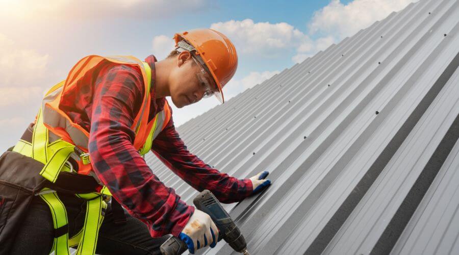 Expert new roof installation services in Secor, IL